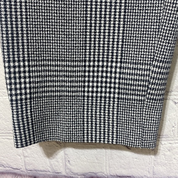 Zara pant career - Picture 9 of 10